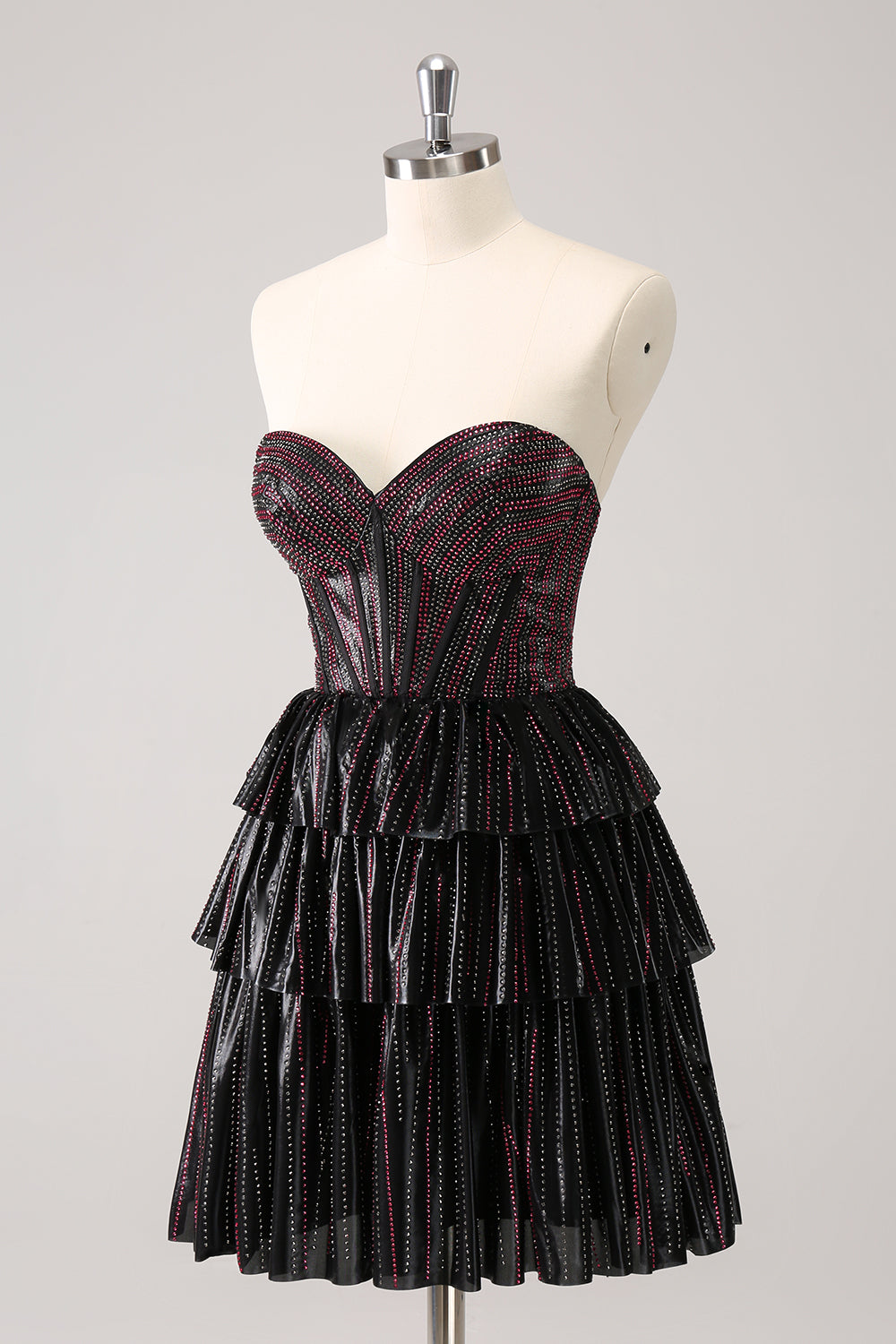 Sparkly Black Pink Sweetheart Tiered Homecoming Dress med perler