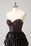 Sparkly Black Pink Sweetheart Tiered Homecoming Dress med perler