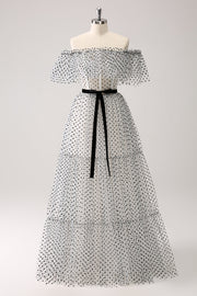 Hvit Svart A-linje Dot Off-the-Shoulder Ballkjole