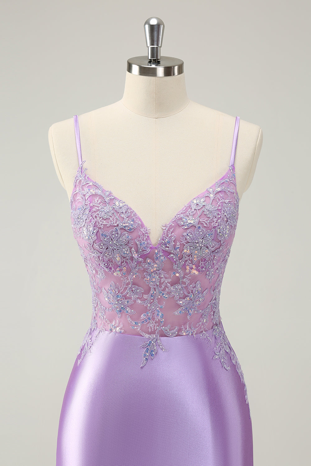 Sparkly Bodycon Lilac Spaghetti stropper Homecoming kjole med paljetter