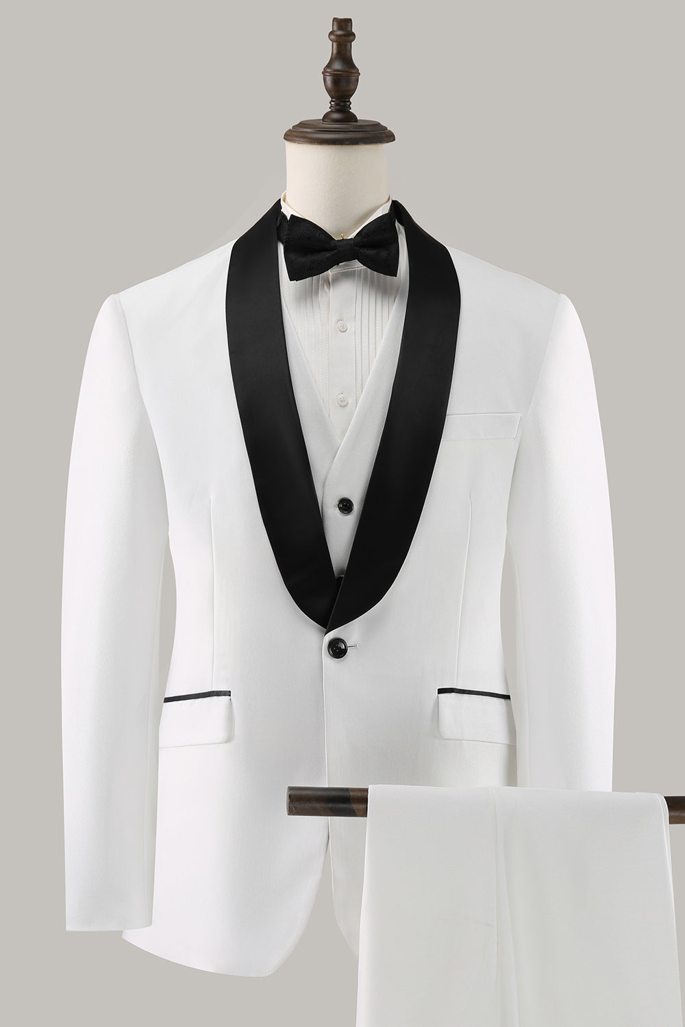 Hvitt sjal jakkeslag 3 stykke One Button Menns Balldresser