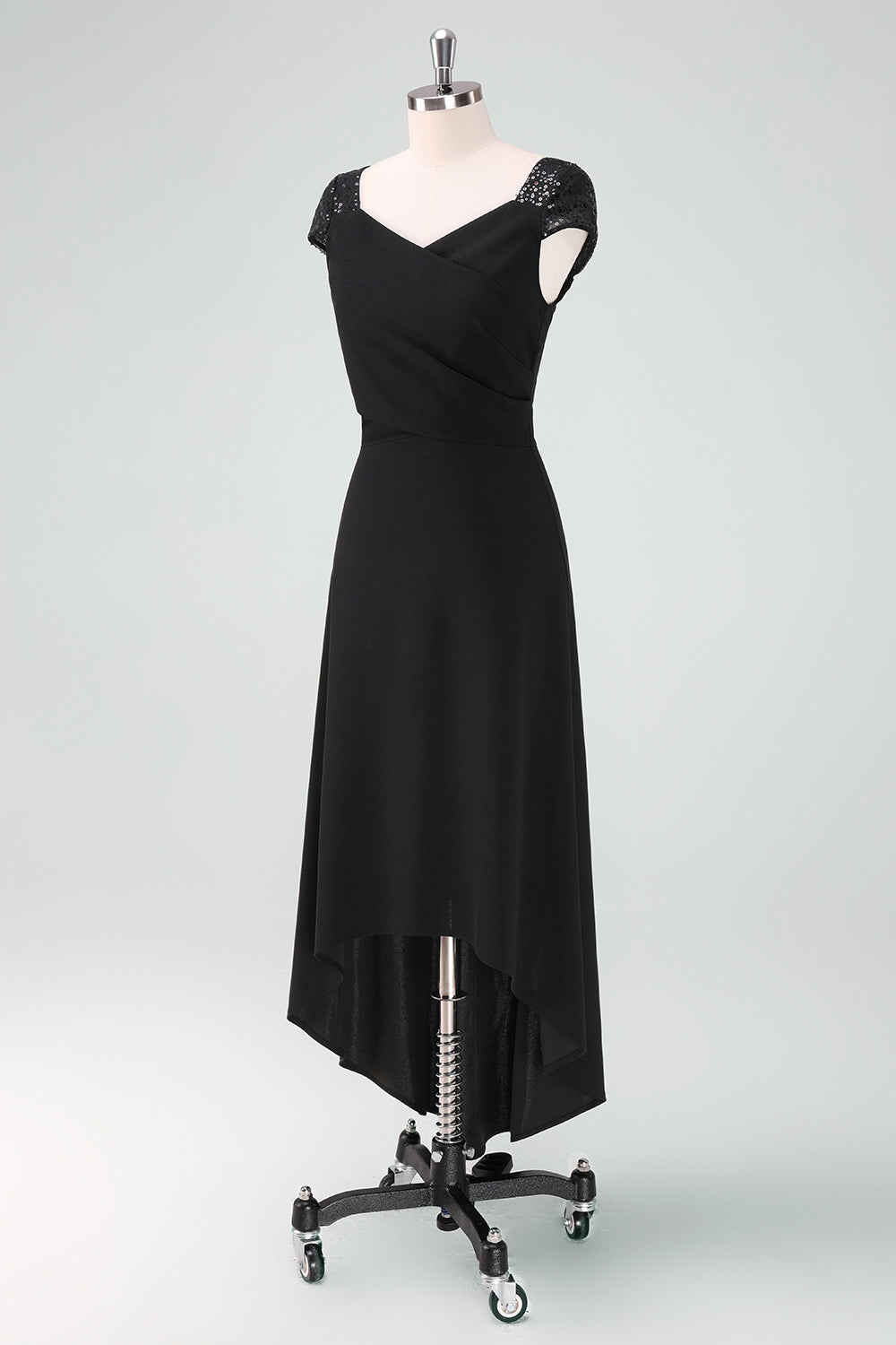 Svart High-Low Cocktail Kjole med Cap Ermer