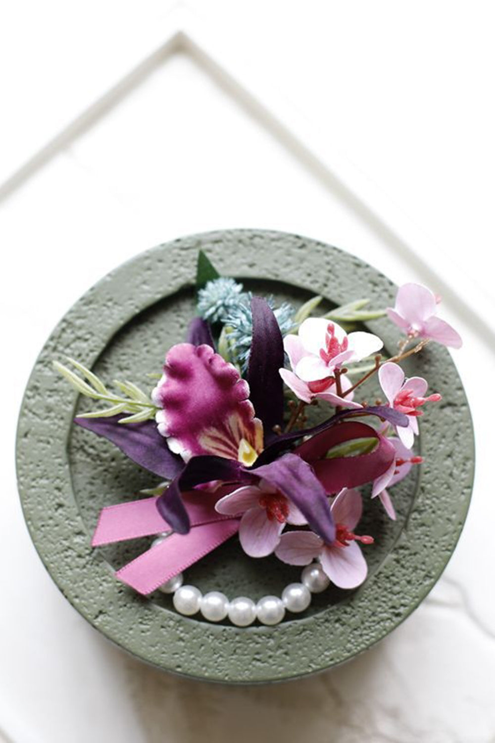 Burgunder Prom Wrist Corsage og Boutonniere for menn med perler