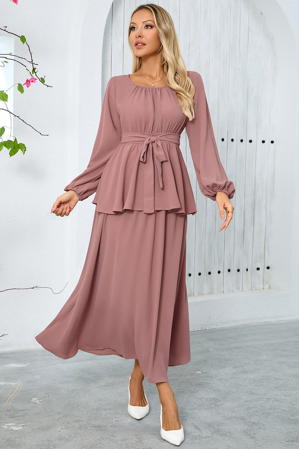 Dusty Rose A-linje lagdelt chiffon lang festkjole med lange ermer