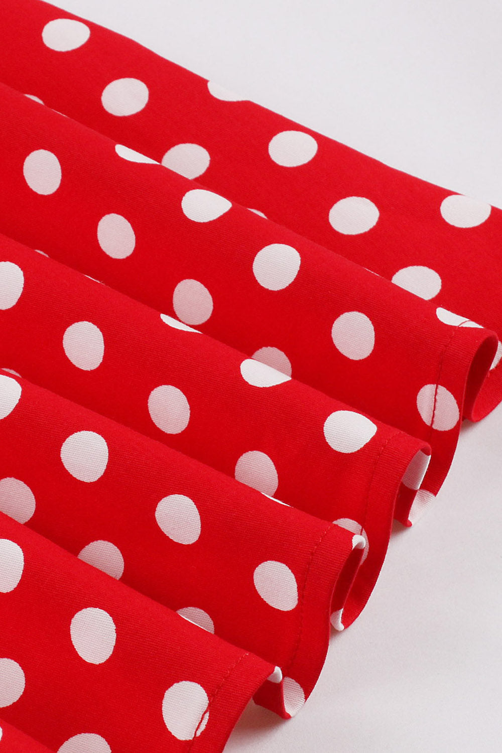 En linje Svart Polka Dots korte ermer 1950-tallet kjole med belte