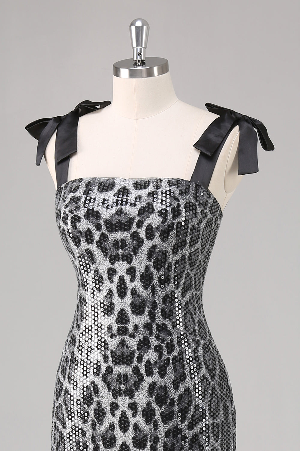Glitrende grå leopard slire slips stropper formell kjole