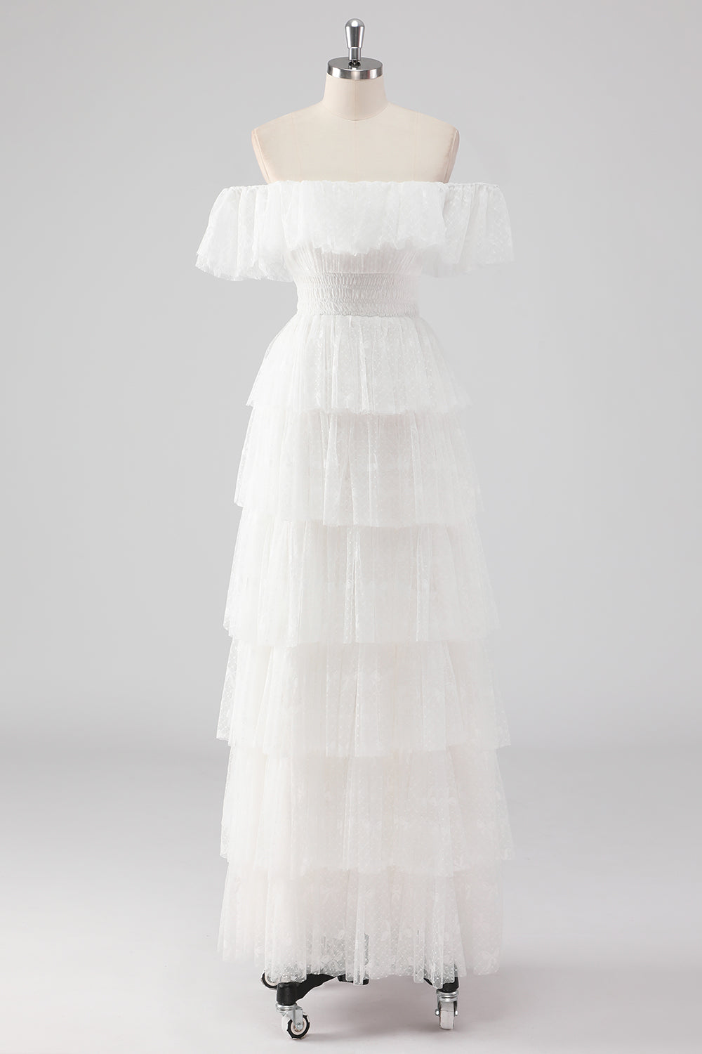 En linje svart firkantet hals formell kjole