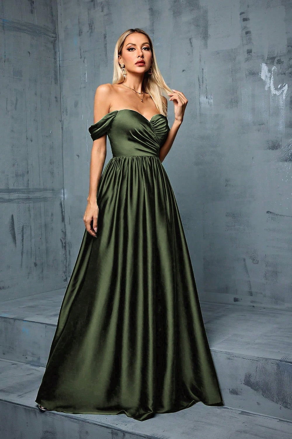 Army Green Off the Shoulder Sateng A-linje lang ballkjole