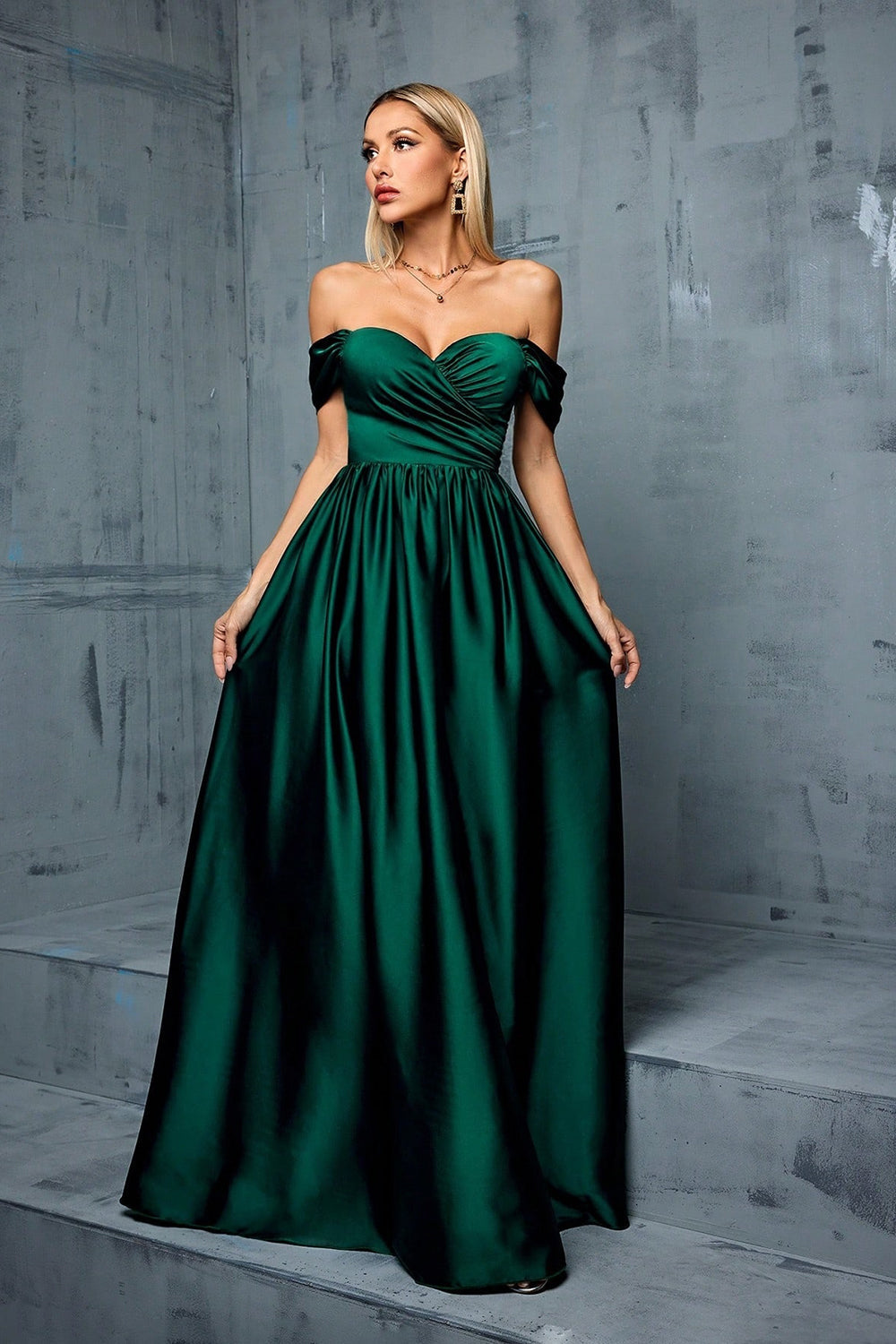 Army Green Off the Shoulder Sateng A-linje lang ballkjole