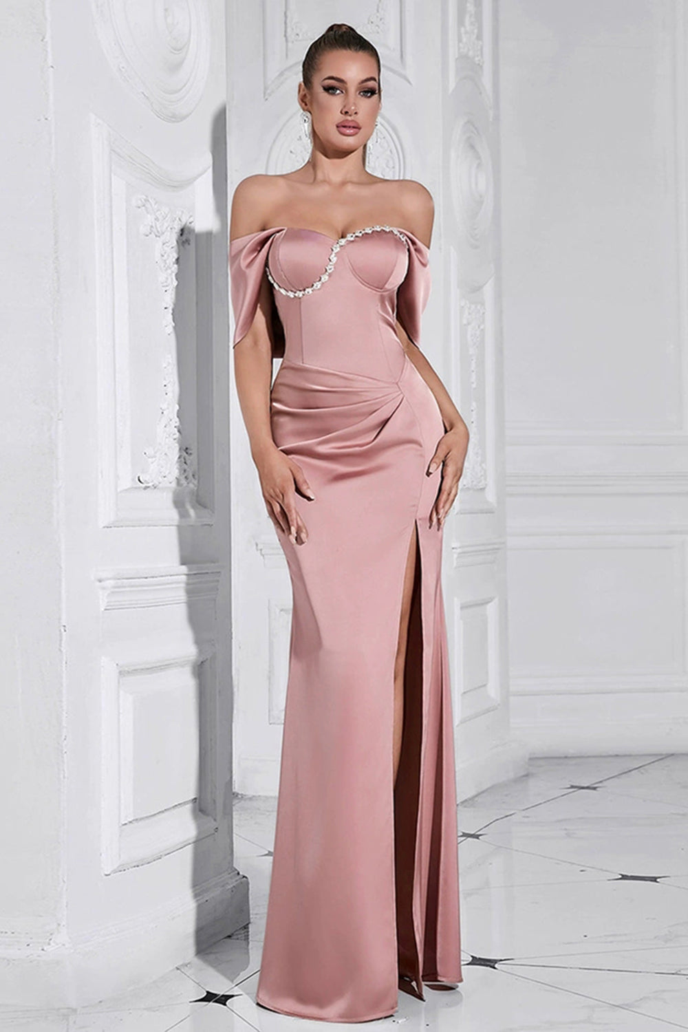 Grå Rosa Slire Off the Shoulder Rynket Ballkjole med Splitt