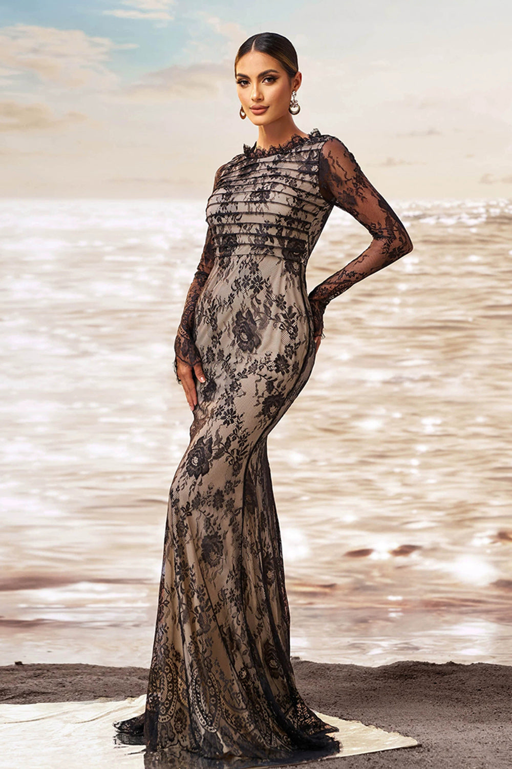 Svart aprikos havfrue volanghals lange ermer rynket blonder lang formell kjole