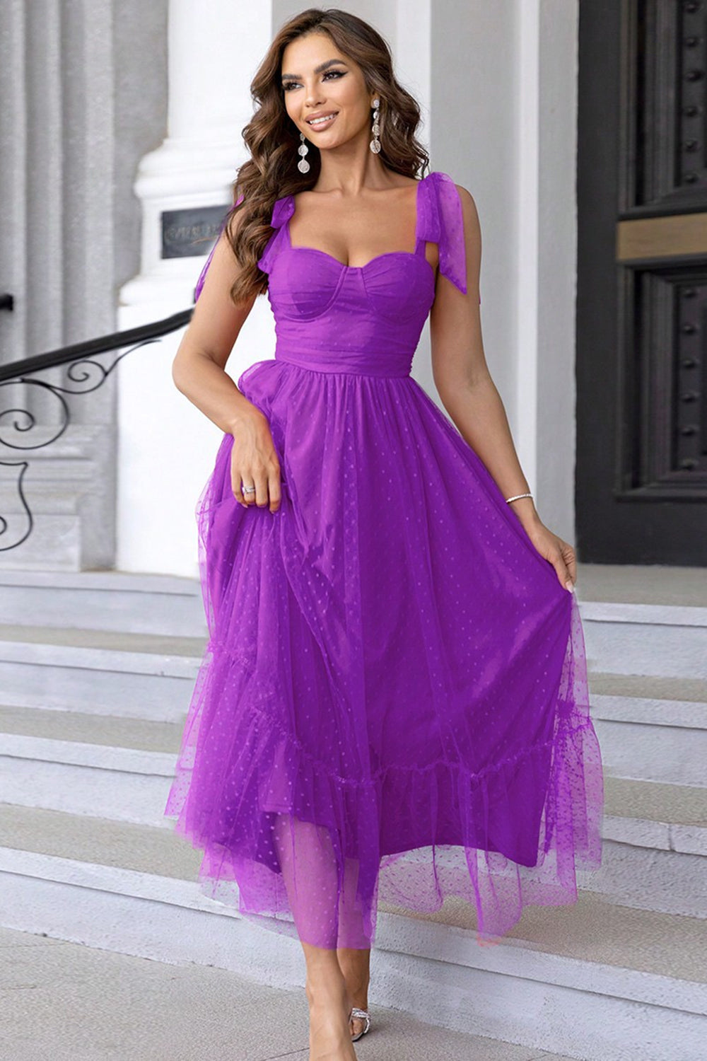 En linje plissert sløyfe Spaghetti Stropper Svart Lang Brudepikekjole