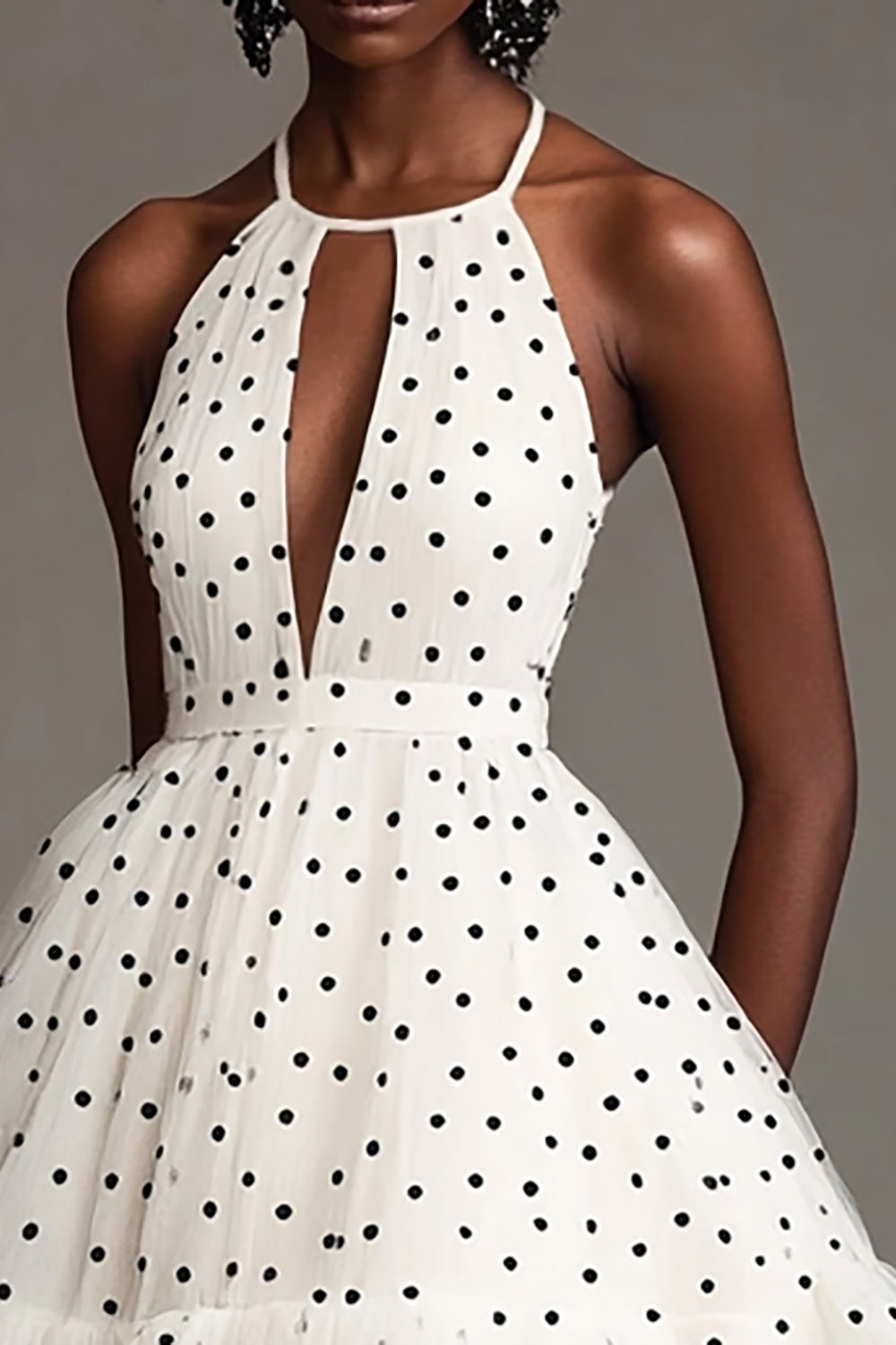 Hvit A Line Halter Cut Out Svart Polka Dot Kjole