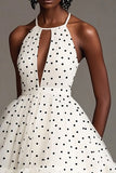 Hvit A Line Halter Cut Out Svart Polka Dot Kjole