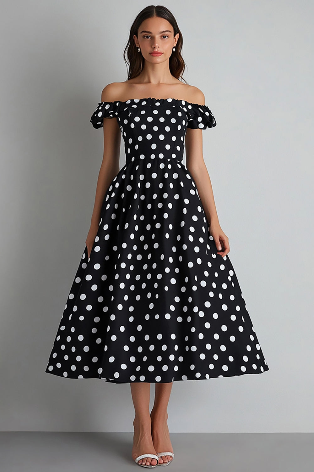 Off The Shoulder A Line Svart Hvit Polka Dots Kjole