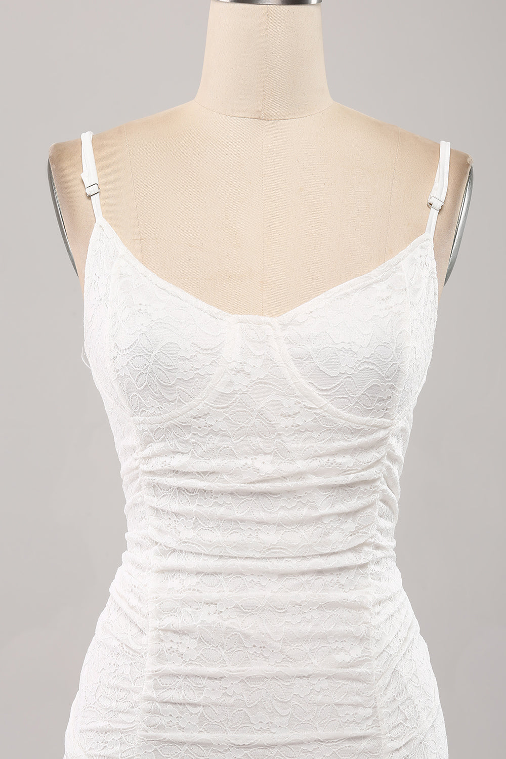 Spaghetti stropper Bodycon plisserte blonder Liten hvit konfirmasjonskjole