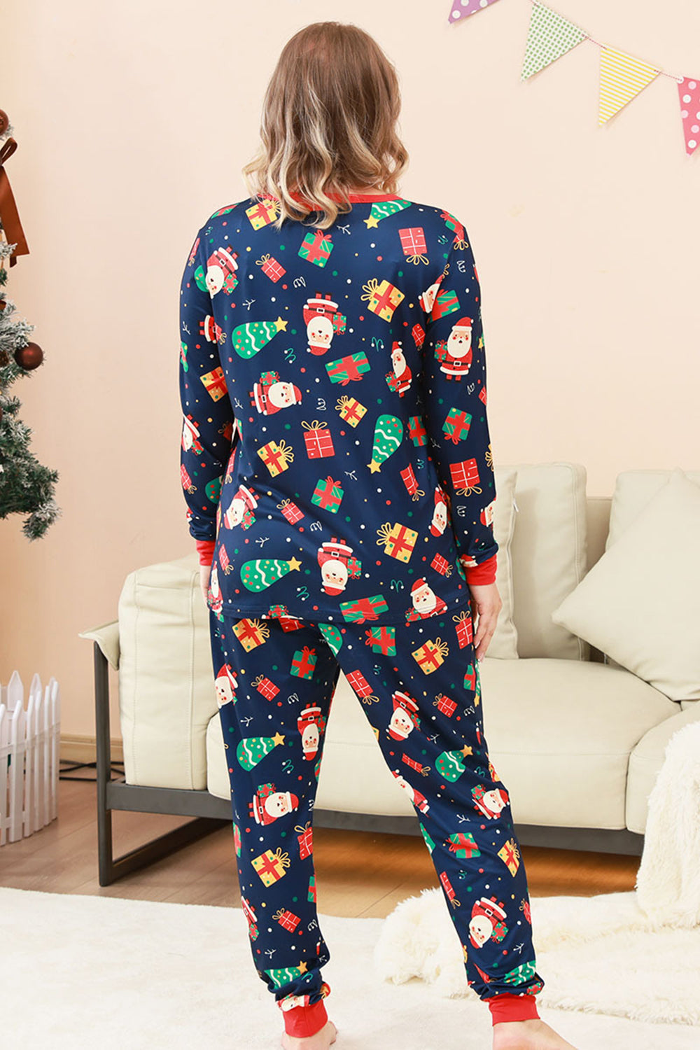 Marineblå julemønster trykt familiepyjamassett