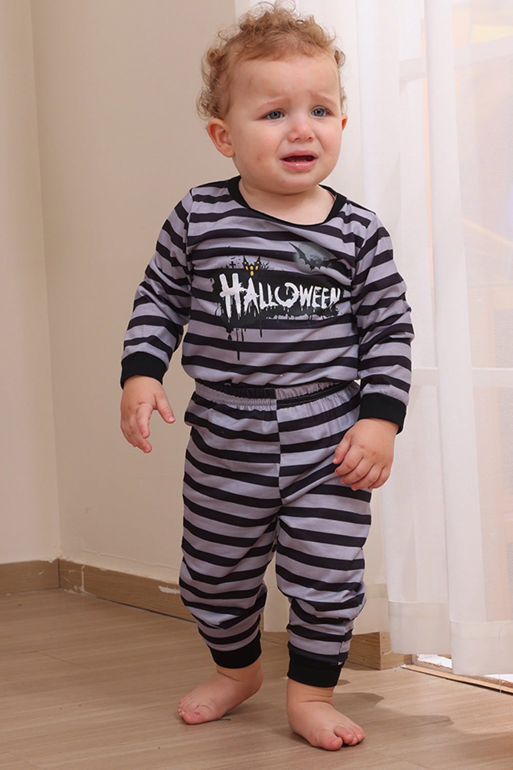 Grått Happy Halloween familiepyjamassett