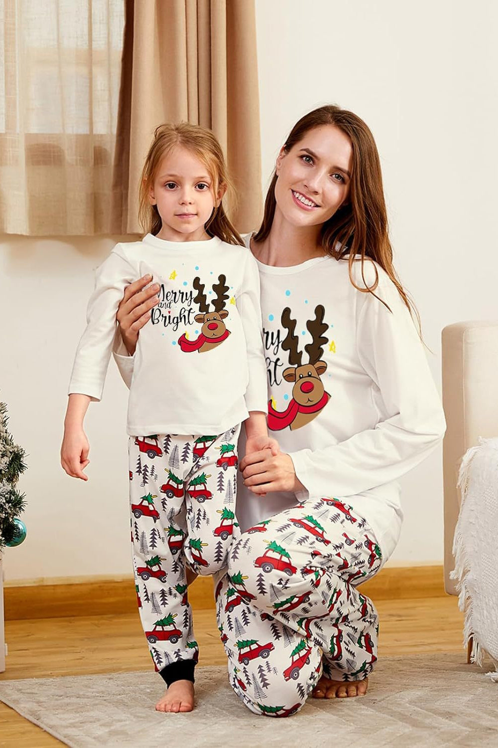 Hvit hjort trykt jule familie pyjamas sett