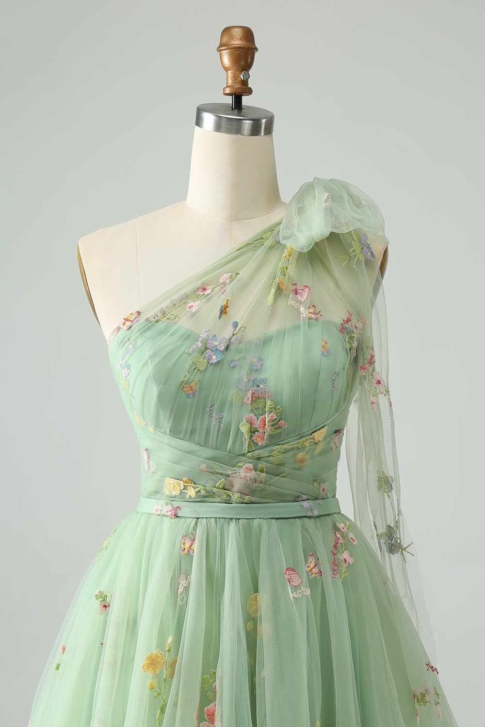 Grå Blå A Line One Shoulder Tylle Kort Homecoming kjole med blomsterbroderi