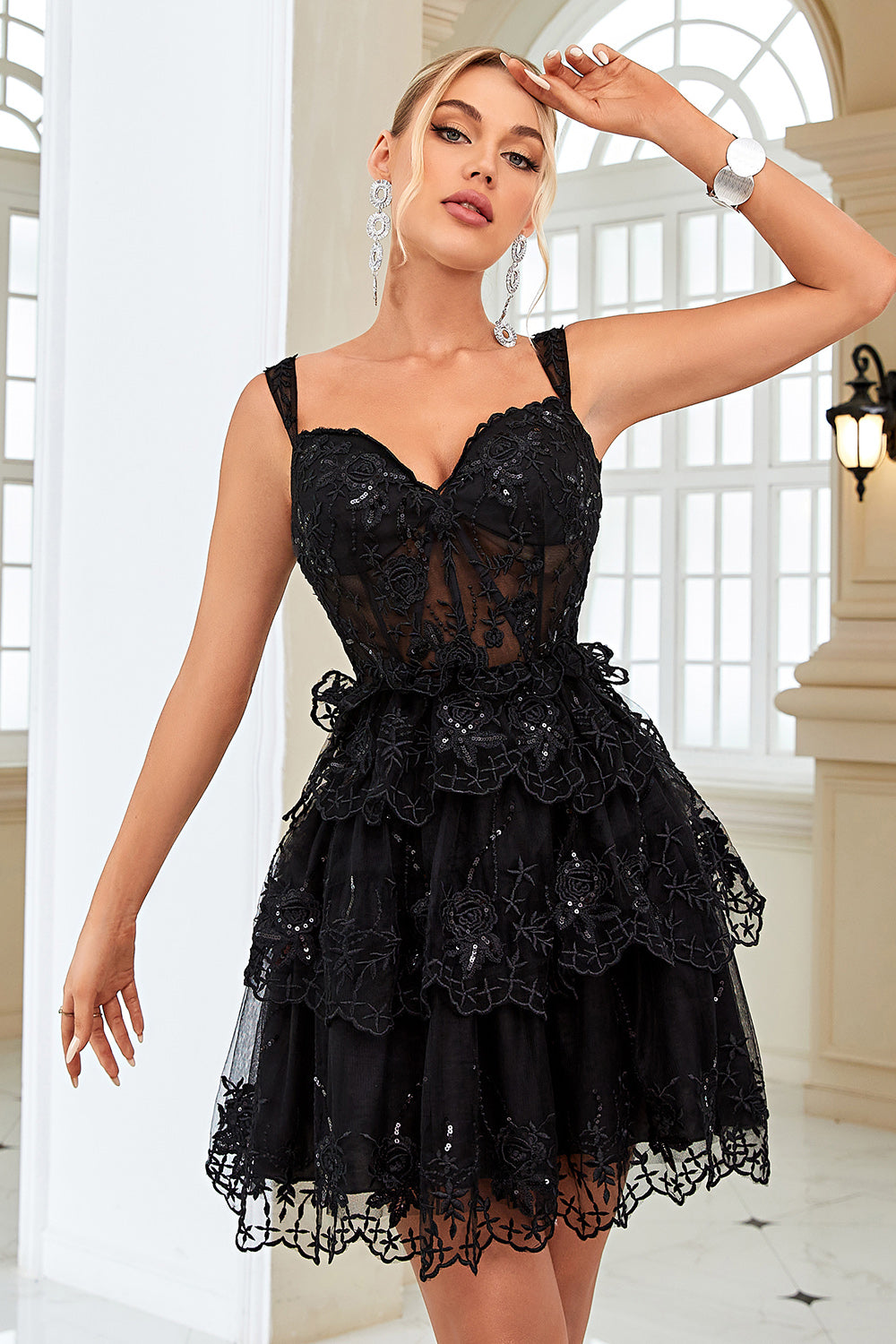 Sparkly Dark Blue Corset Tiered Short Homecoming Dress med blonder