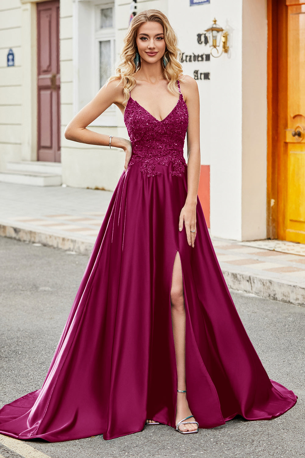 Fuchsia A Line Spaghetti stropper Long Prom Kjole med Appliques