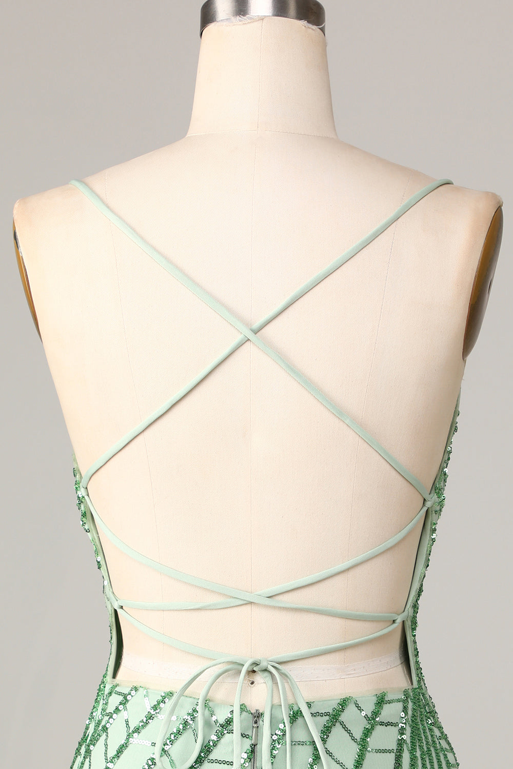 Club Chic Sheath Spaghetti stropper Green Sequins Kort Homecoming kjole med Criss Cross Back