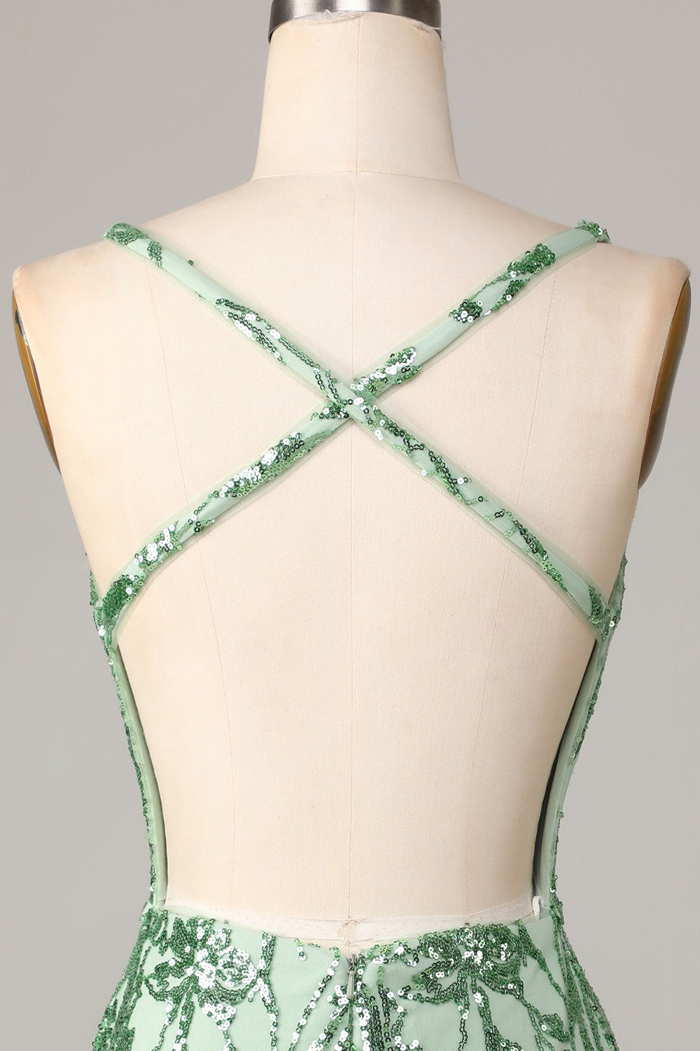 Making Magic Sheath V-Neck Green Sequins Kort Homecoming kjole med ryggløs