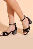Svart Kors Ankel Strappy Chunky Heel Sandal