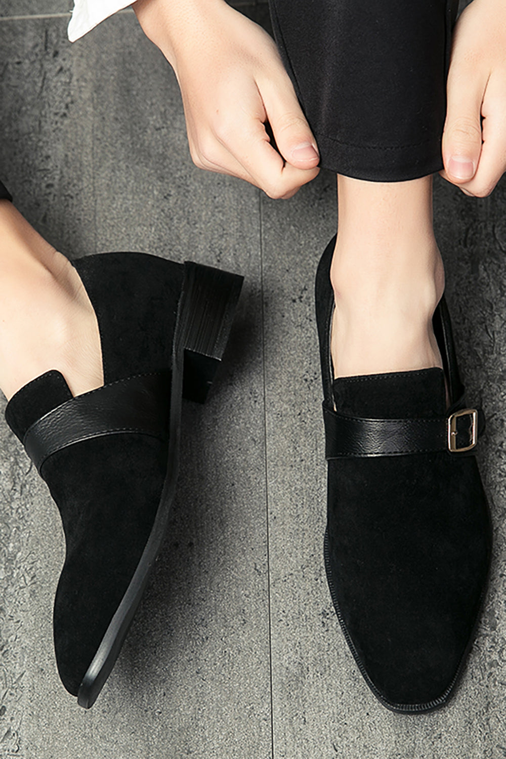 svart slip-on munk menns sko