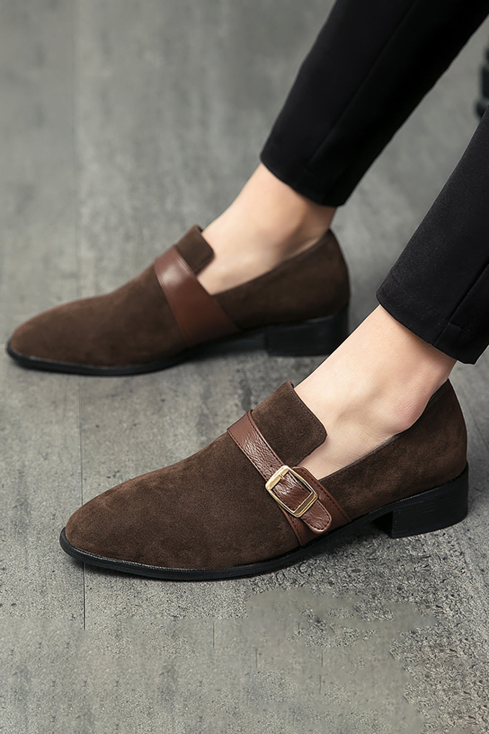 svart slip-on munk menns sko