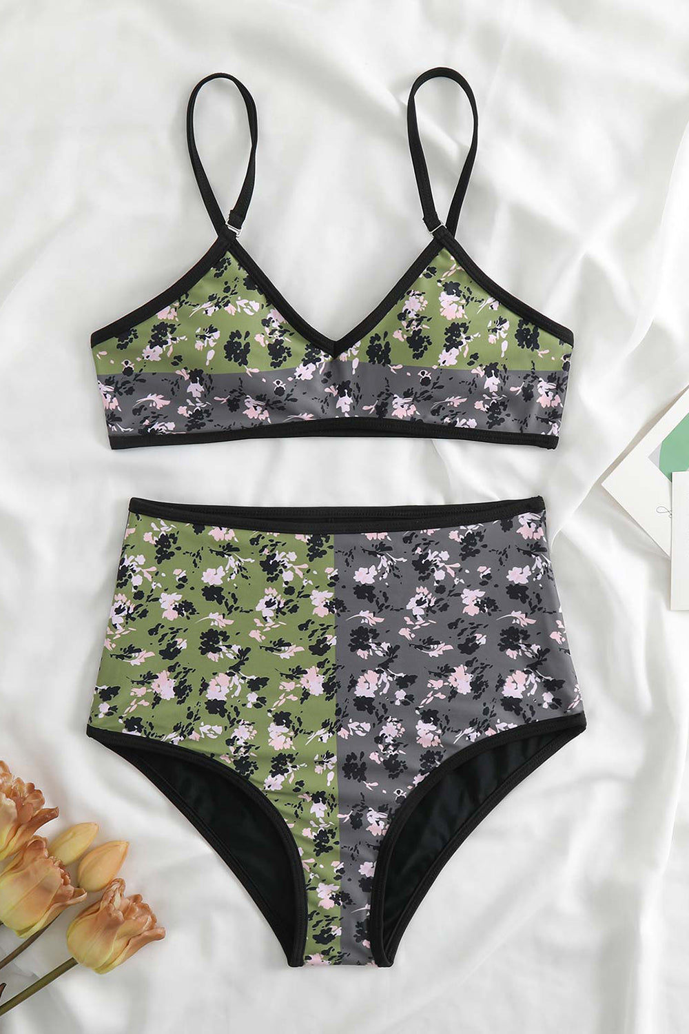 Floral Trykt 3 Piece Bikini Set med Beach Skirt