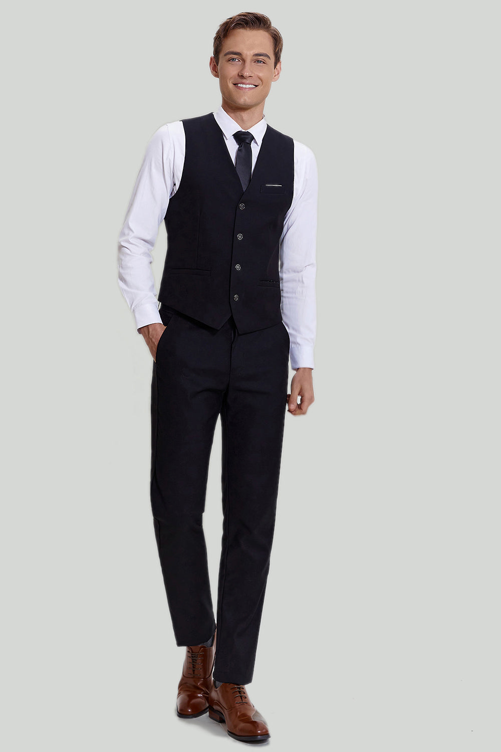 svart tredelt dress for menn med hakket jakke