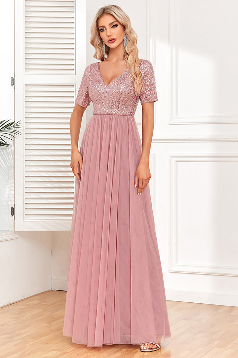 Dusty Rose A-Line V Neck Tylle Prom kjole med korte ermer