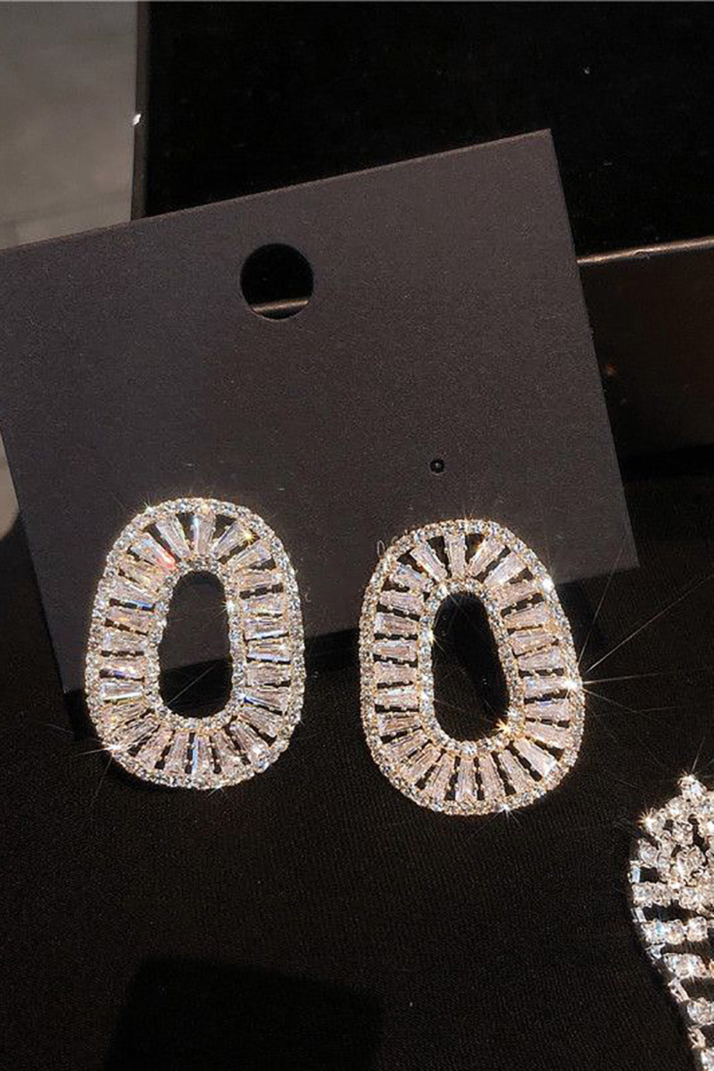 Enkle Rhinestone ovale øredobber