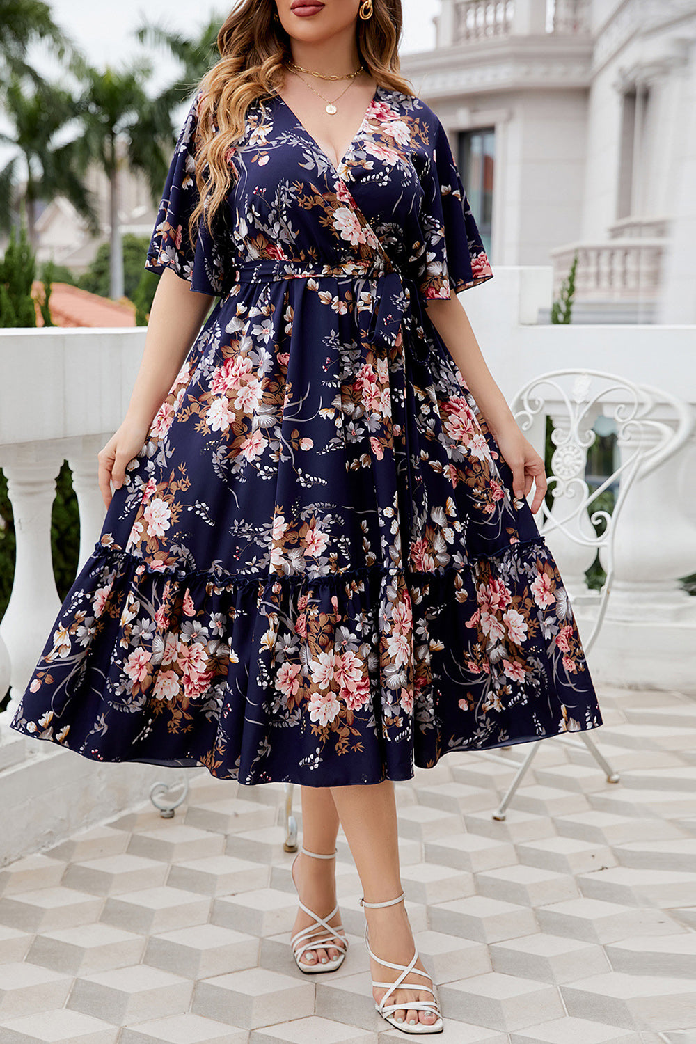 Plus Size V Neck Navy sommerkjole med korte ermer