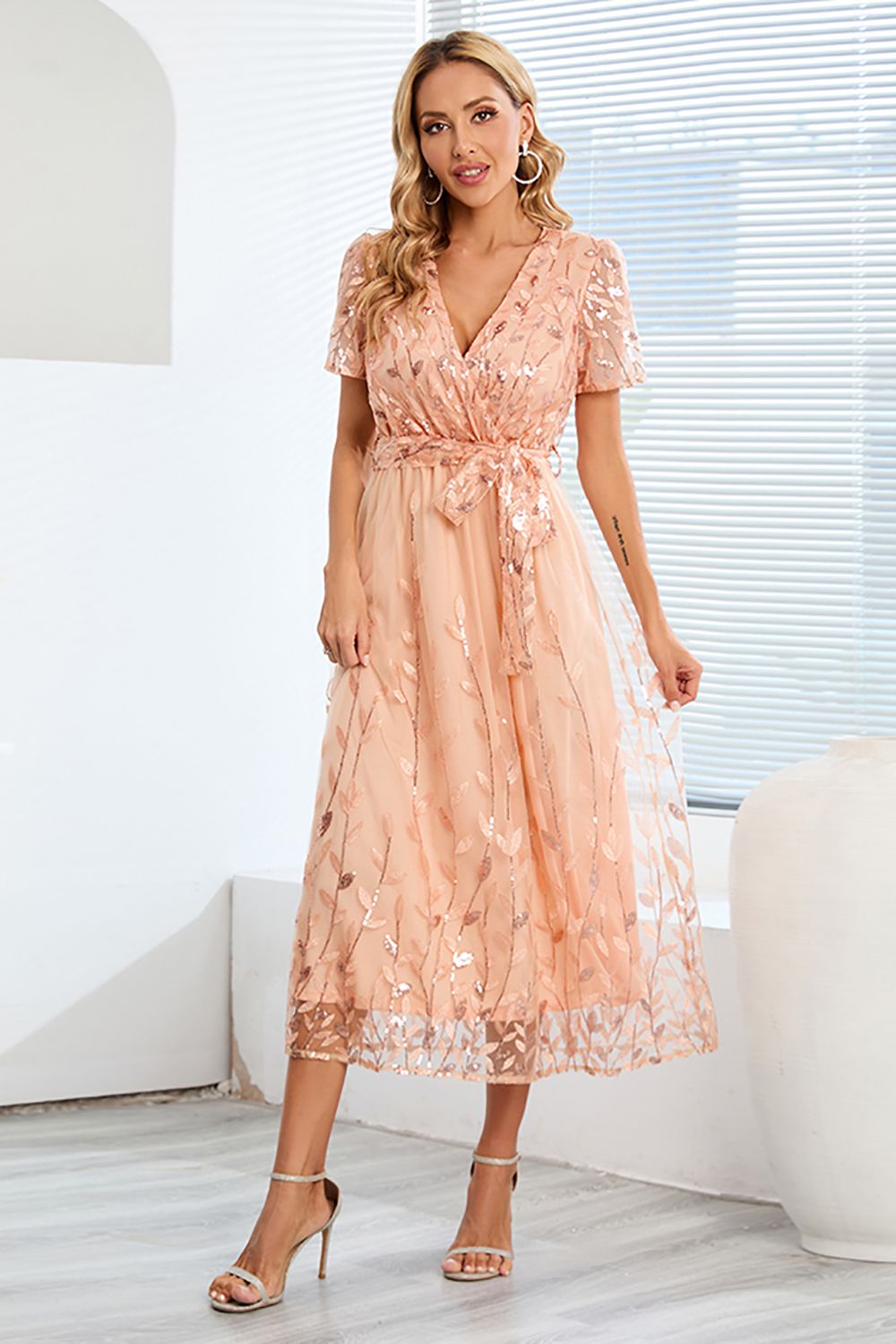 A-Line Blush Casual kjole med korte ermer