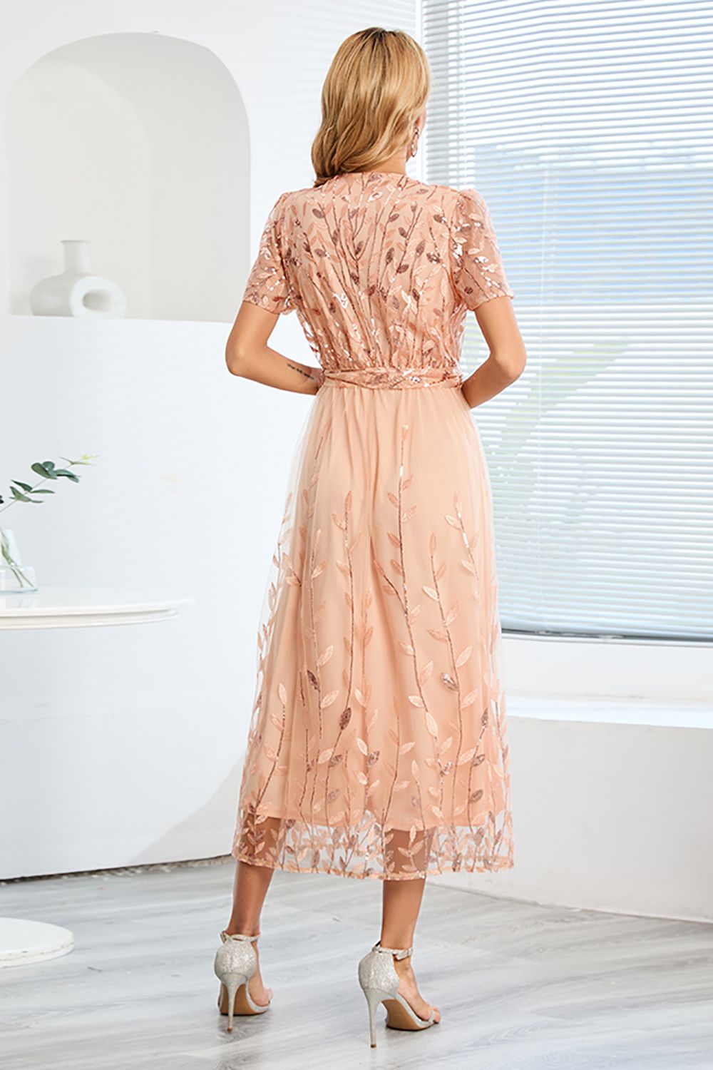 A-Line Blush Casual kjole med korte ermer