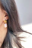 Formet Pearl Rose Stud øredobber