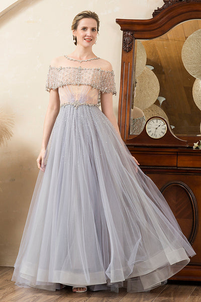 Halter A Line Tulle Prom kjole med broderi main image 1