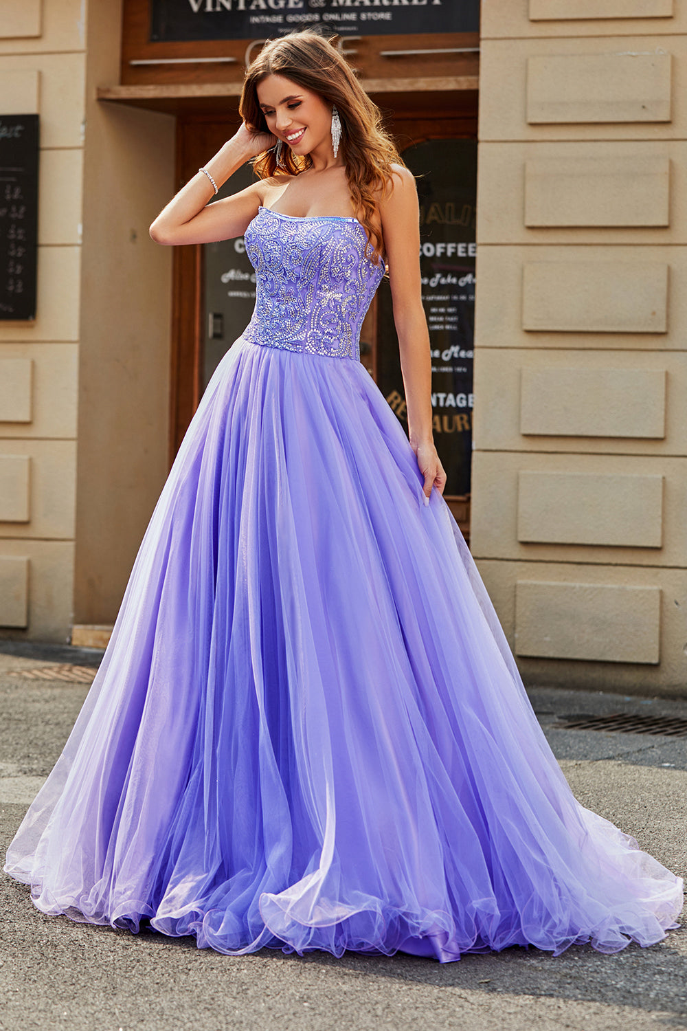 Stunning A Line Strapless Lilac Long Prom Dress med Beading