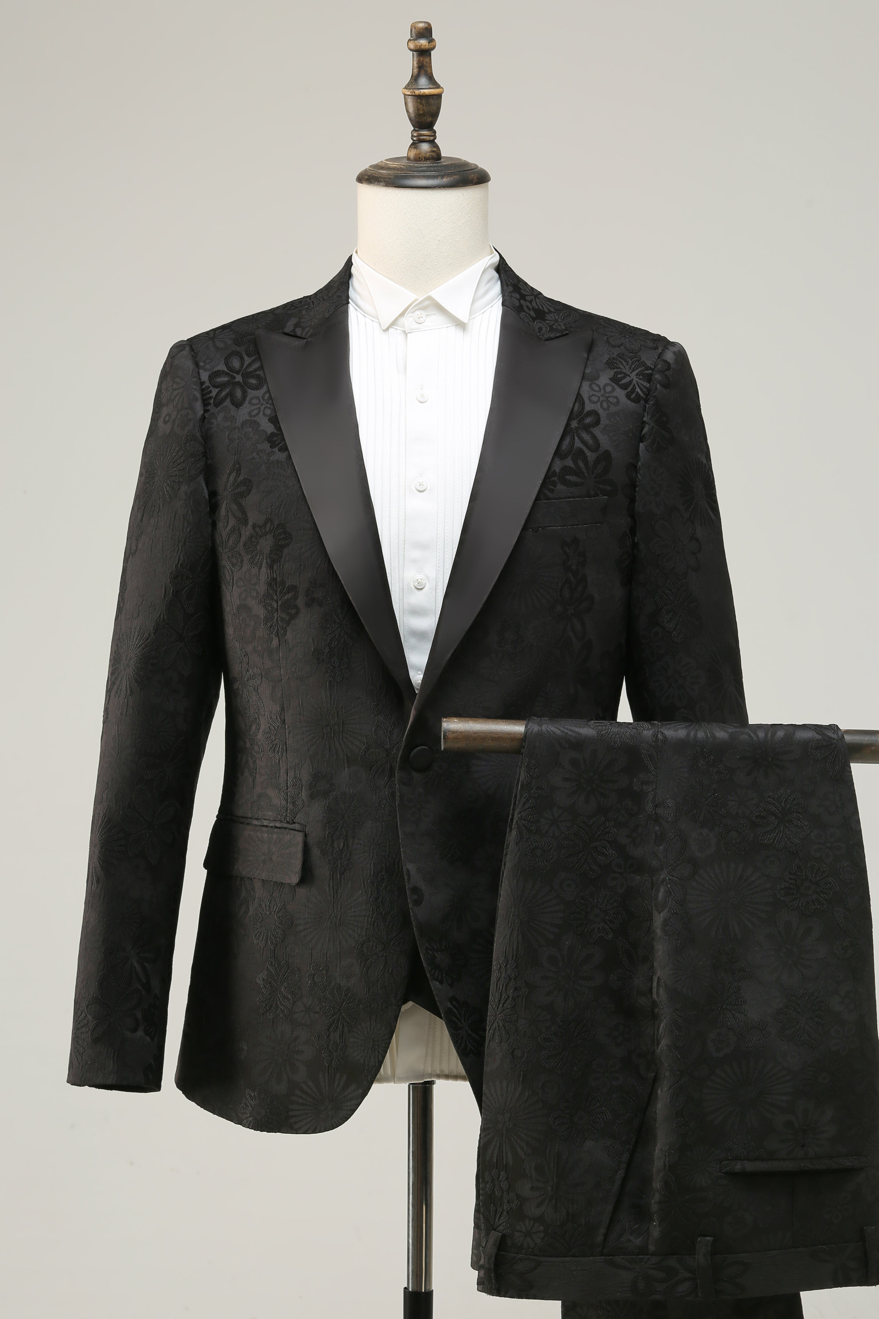 Peak Lapel One Button Mørkeblå Jacquard Menns bryllupsfest dresser