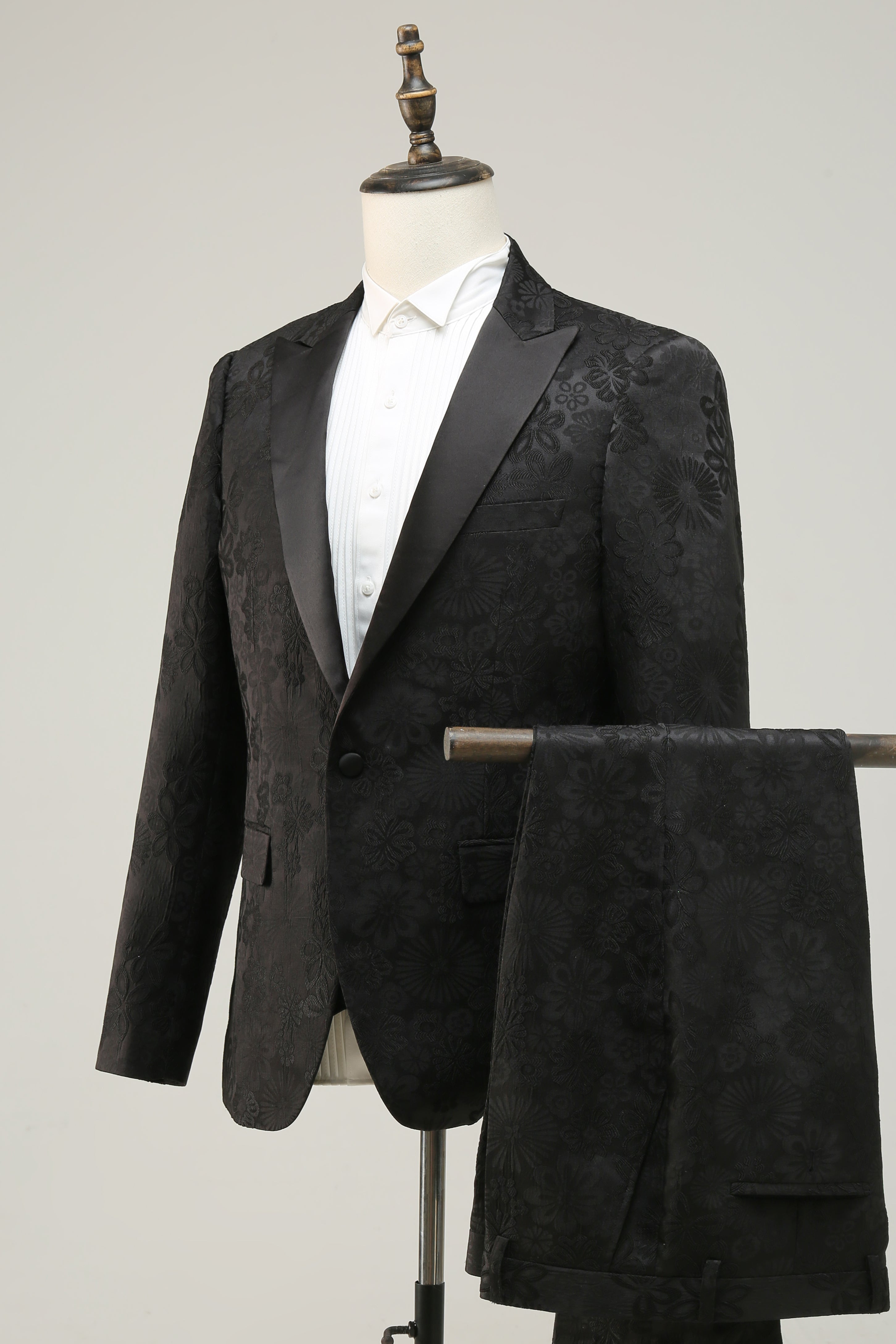 Peak Lapel One Button Mørkeblå Jacquard Menns bryllupsfest dresser