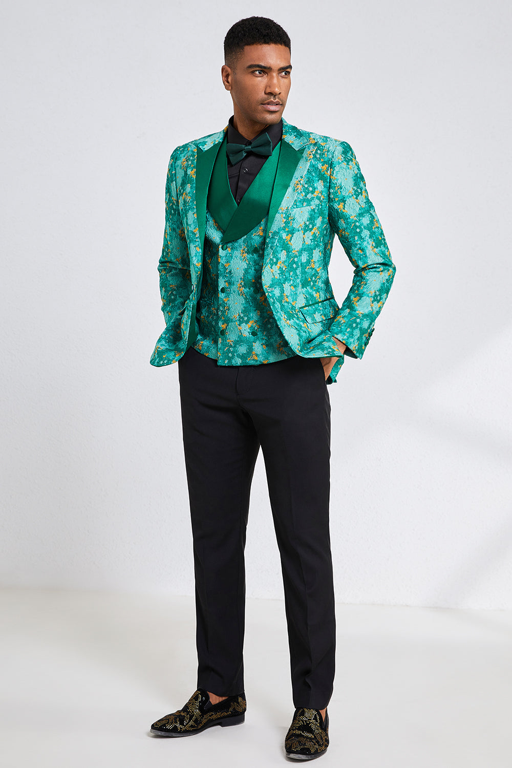 Green Peak Lapel 3 Piece Menns Wedding Suits