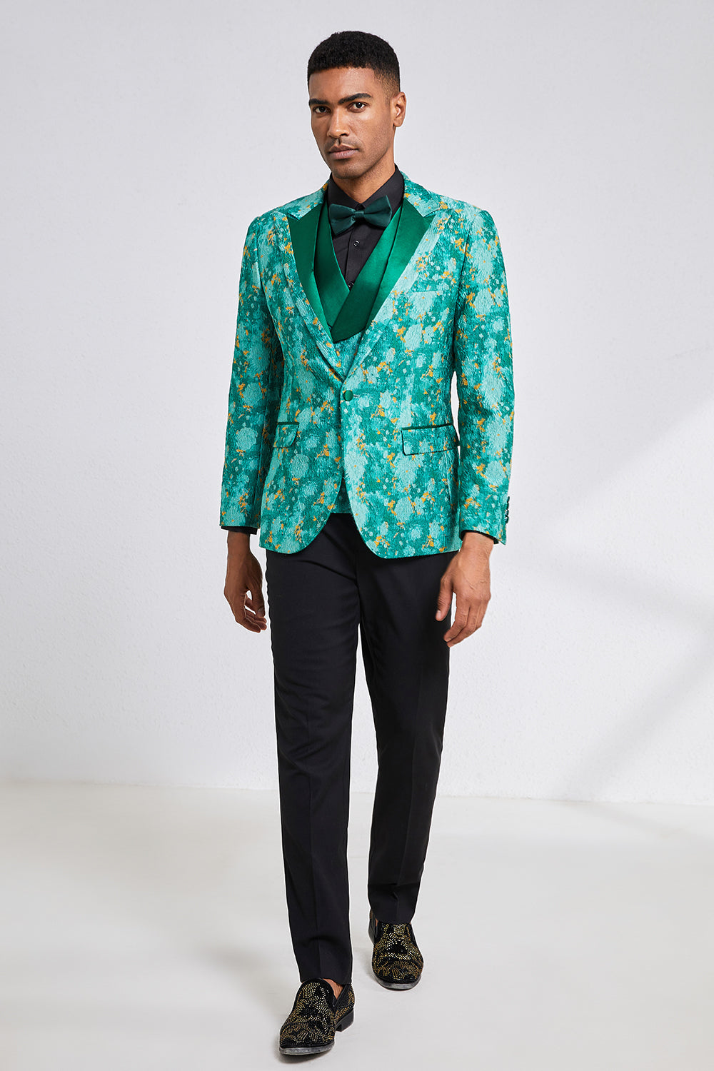 Green Peak Lapel 3 Piece Menns Wedding Suits