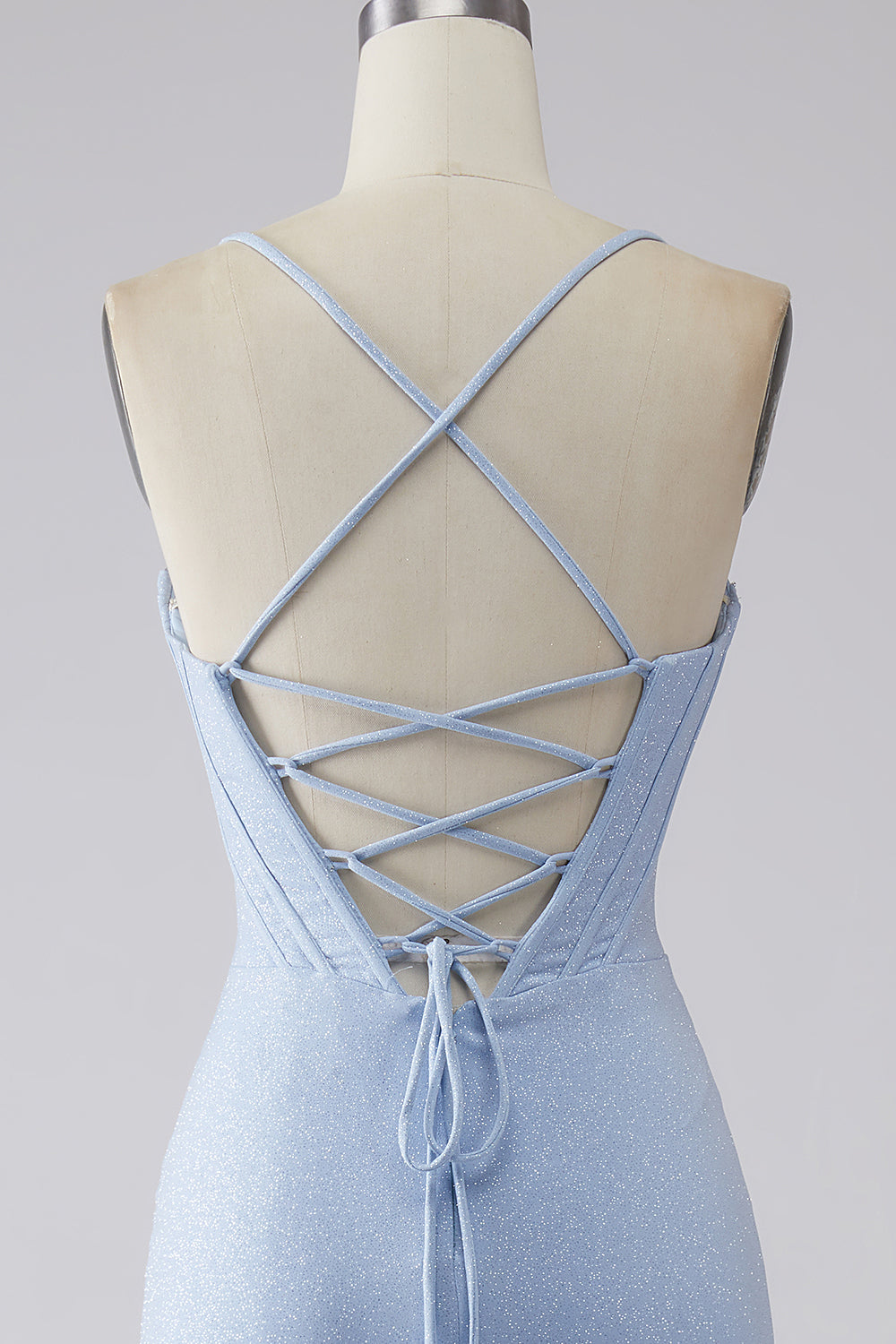 Lyseblå glitrende havfruekjole med spalt