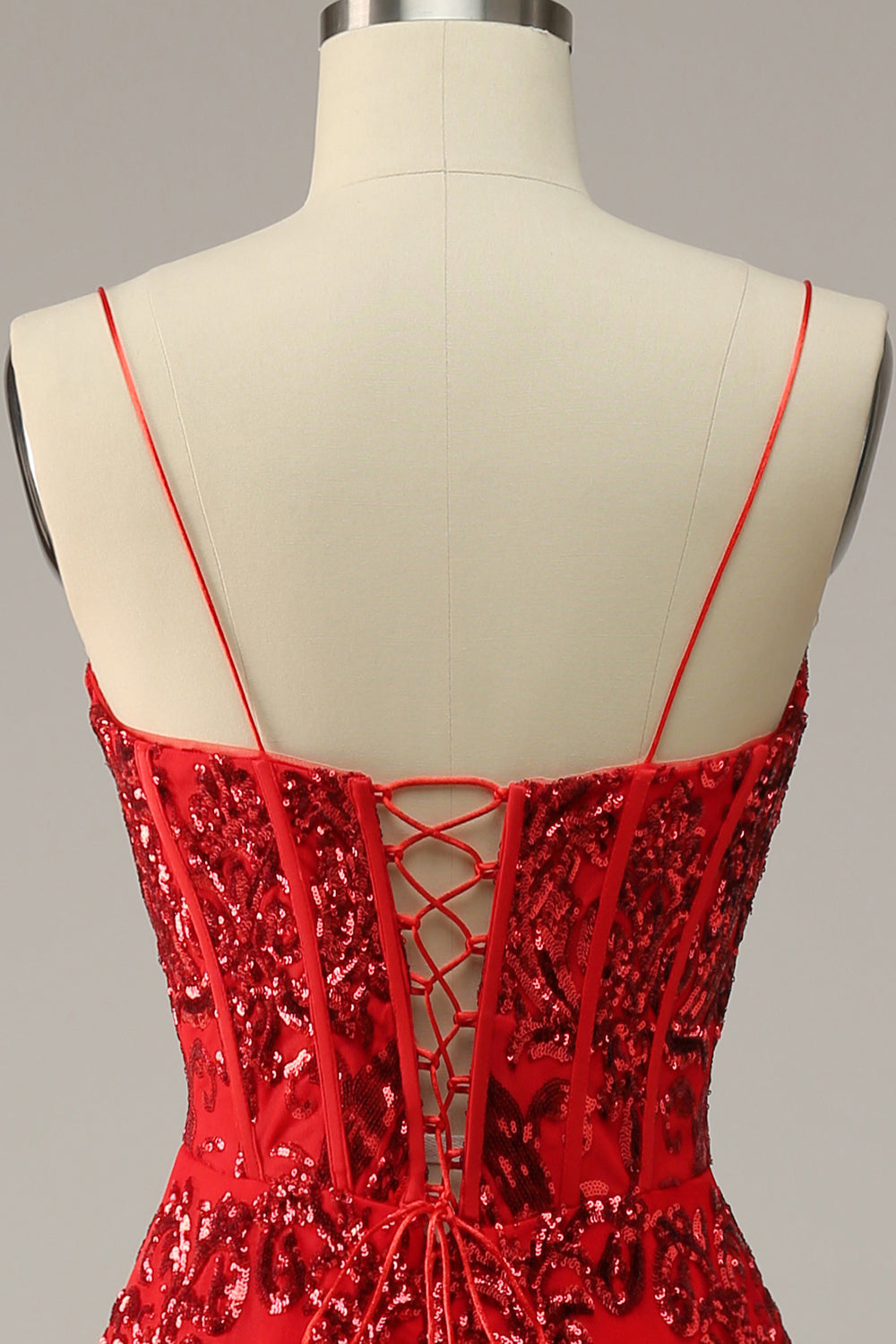 A Line Spaghetti stropper Burgund Plus Size Prom kjole med Criss Cross Back