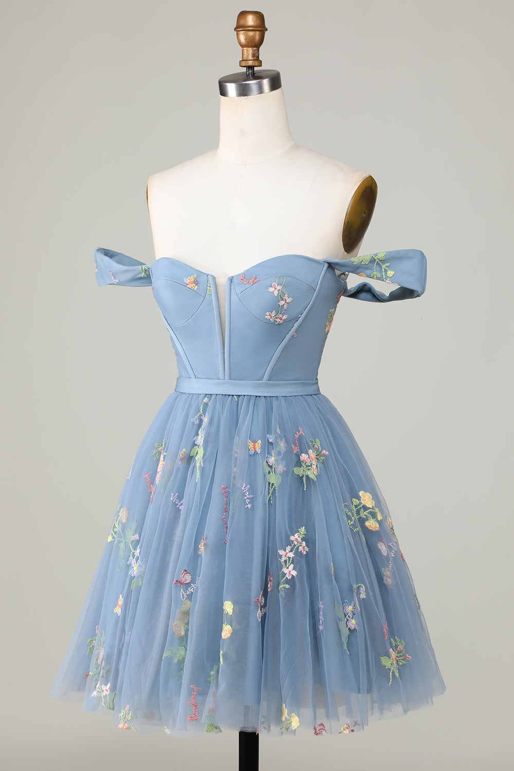 Cute A Line Sweetheart Grey Blue Short Homecoming Dress med broderi