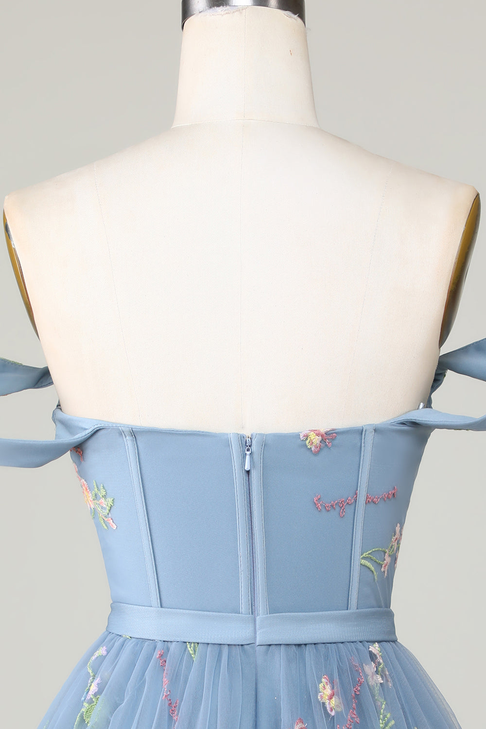 Cute A Line Sweetheart Grey Blue Short Homecoming Dress med broderi