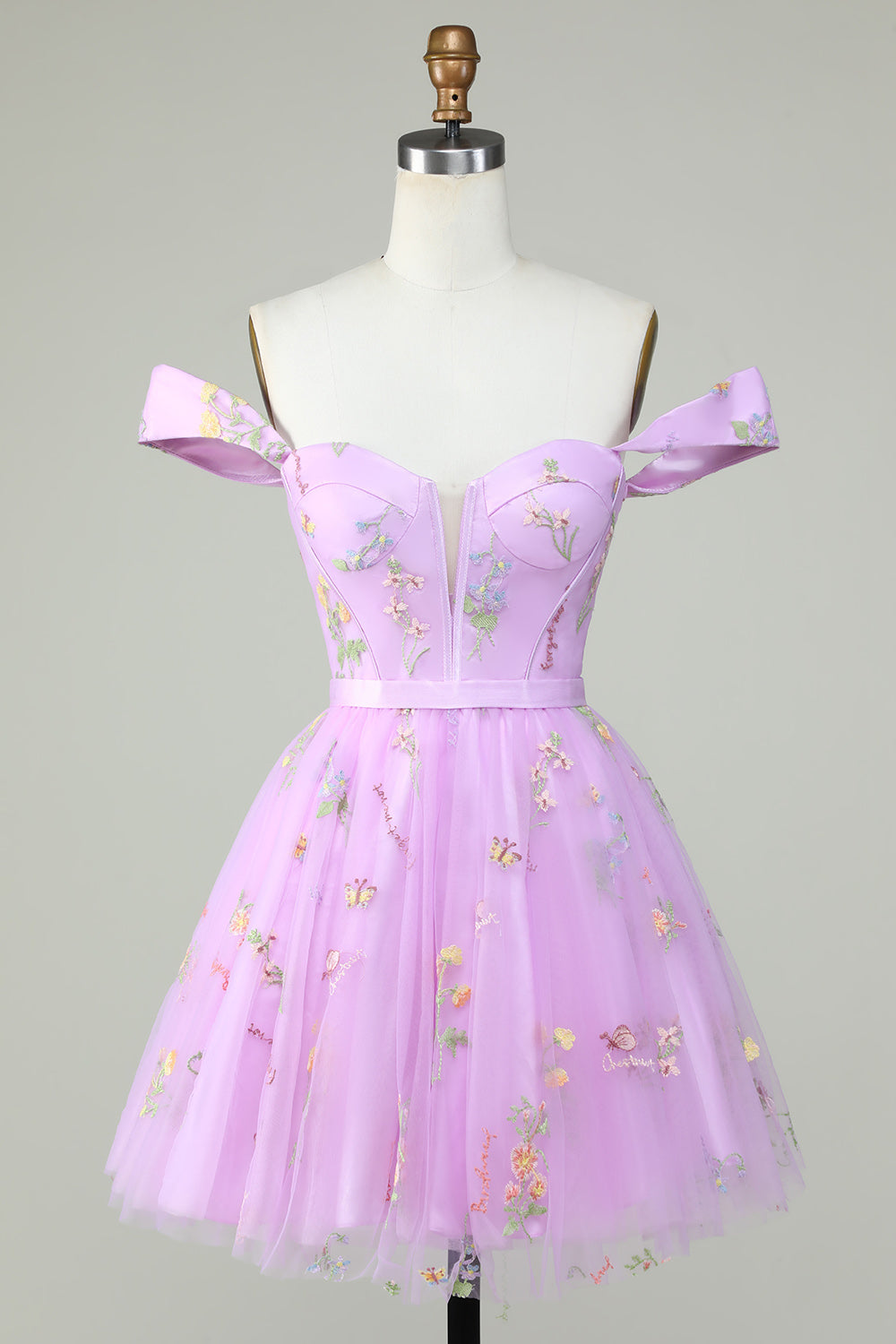Cute A Line Sweetheart Purple Short Homecoming Dress med broderi